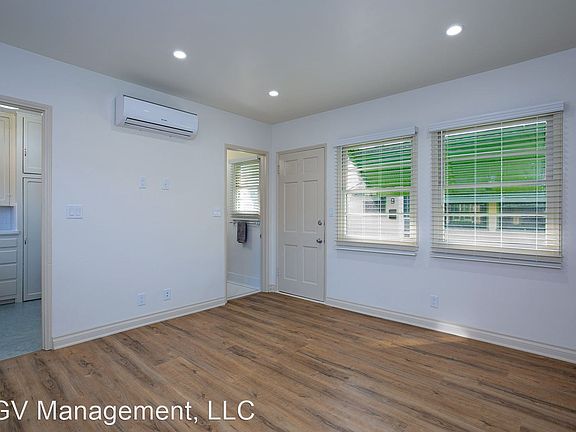 3rd image of 243 W Colorado Blvd #7948963