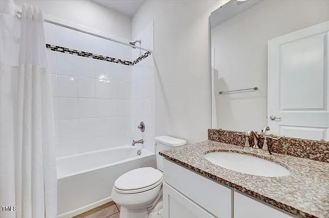 1008 Drayman Pl — Photo 24
