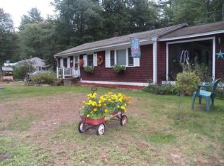 16 Pinecrest Rd, Deerfield, NH 03037