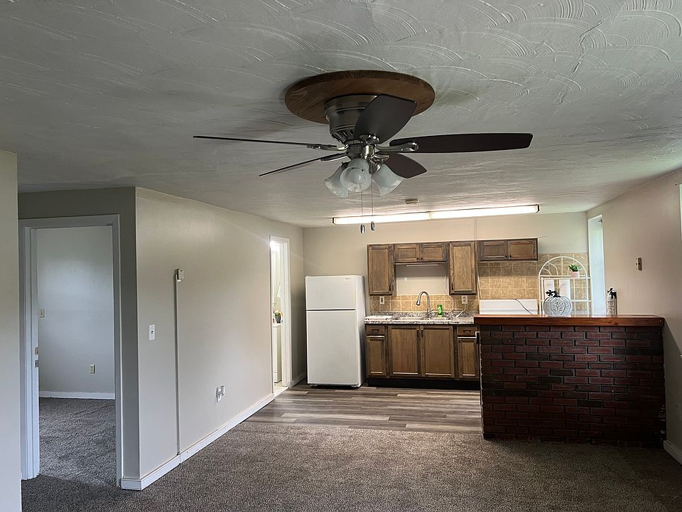 Living Room/Kitchen