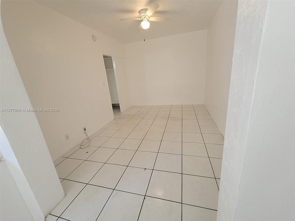 2nd image of 400 N 19th Ave #410