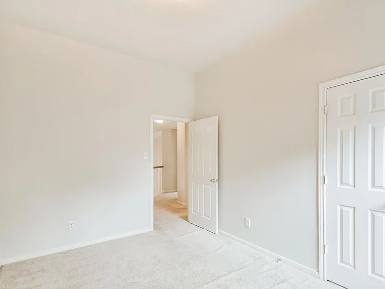 10239 Sable Trail Ln — Photo 3