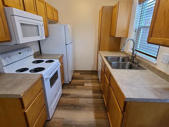 5th image of 4385 Deveraux Pl Unit B