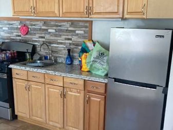 38 Holland Ave #3