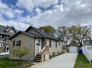 707 E Randall St, Appleton, WI 54911