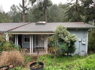 206 Armentieres Rd, Forestville, CA 95436