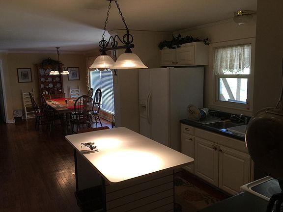 5th image of 511 Twin Oak Dr
