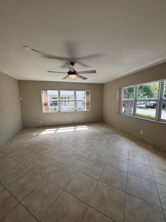 3213 Colony Club Rd APT 3, photo 6