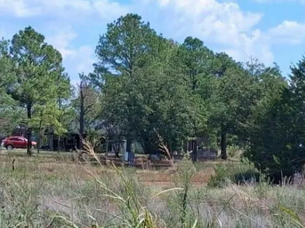 302 S Cedar St, Paden, OK 74860