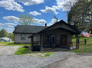 2284 Sunnyside Hollow Rd, Monongahela, PA 15063