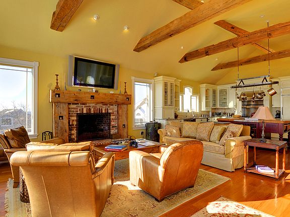3rd image of 16 Fisher Pl