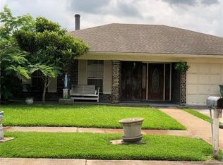 2141 Stall Dr, Harvey, LA 70058