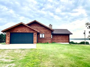 1909 Kennedy Memorial Dr, Mobridge, SD 57601