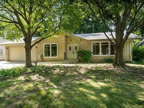 2nd image of 4644 Pepper Dr