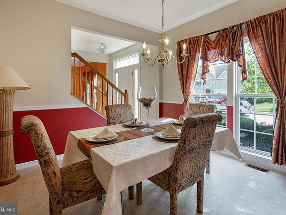 4th image of 123 Tweedsmere Dr