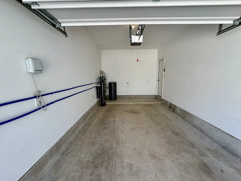 10818 Emerick St — Photo 27