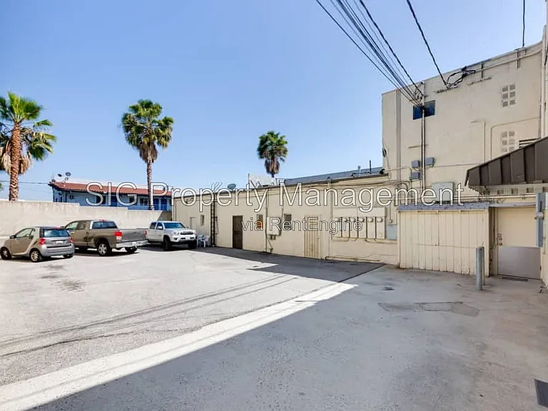 2951 Honolulu Ave #E — Photo 3