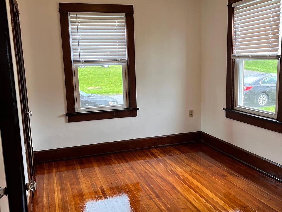 bedroom #1