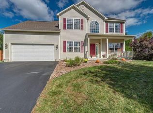 5 Scottsridge Cir, Baldwinsville, NY 13027