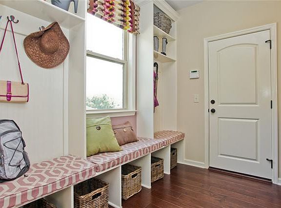 4th image of 107 Carly Close W #35