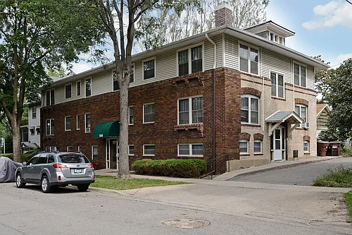 108 Pierce St N #1 Photo 1
