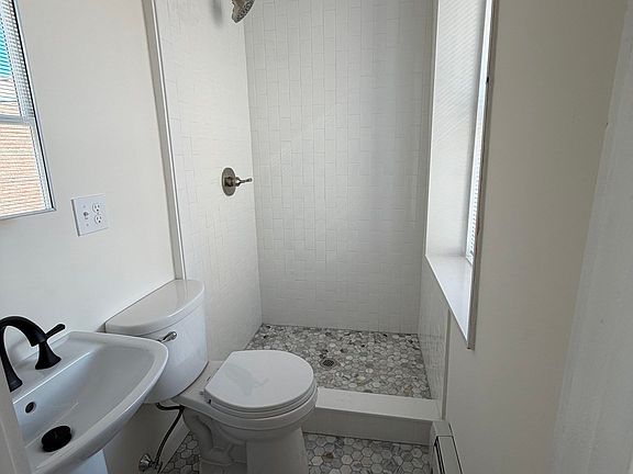 3rd image of 3 Silver Pl APT 3