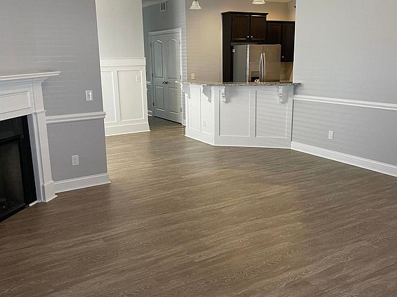 4th image of 2233 Sweet Bay Dr #A