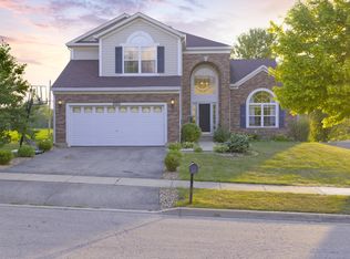 2025 Westbury Ln, Aurora, IL 60502