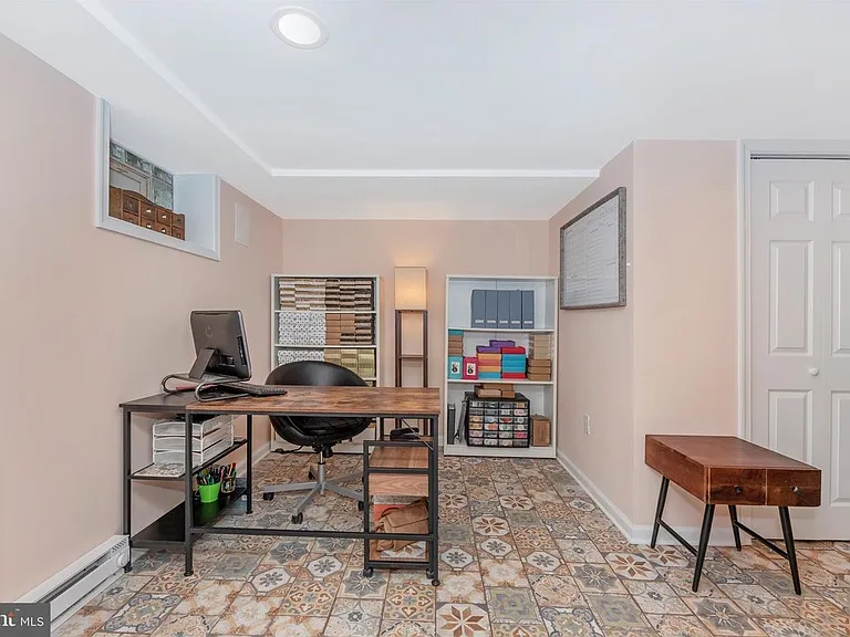 7023 Deerfield Rd — Photo 10