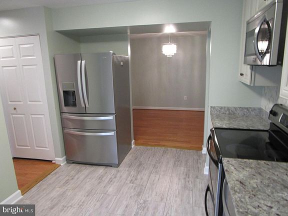 4th image of 15829 Deer Creek Ct
