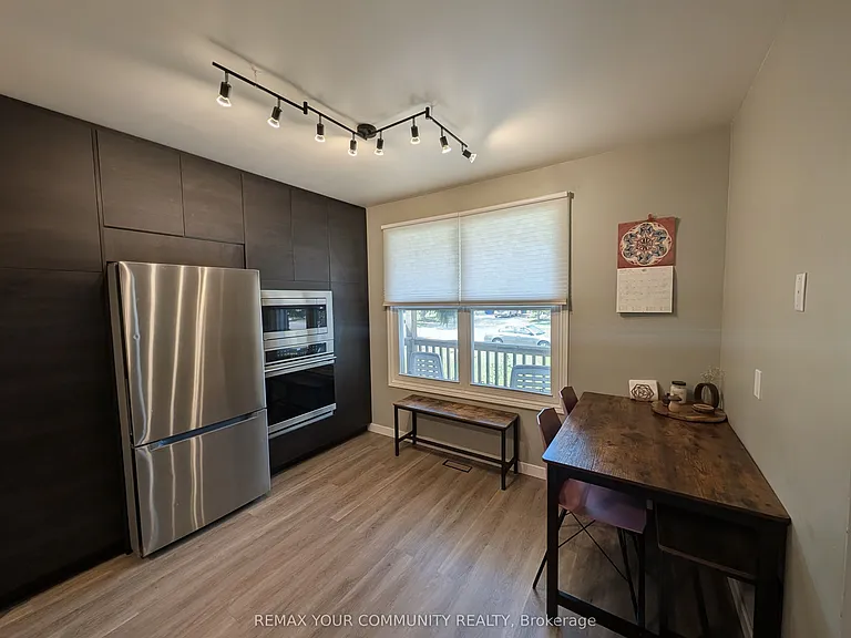 507 Pineview Gdns — Photo 6