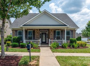 17745 Morehampton Ave, Cornelius, NC 28031
