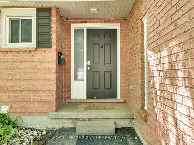 42 Baxter Cres — Photo 5