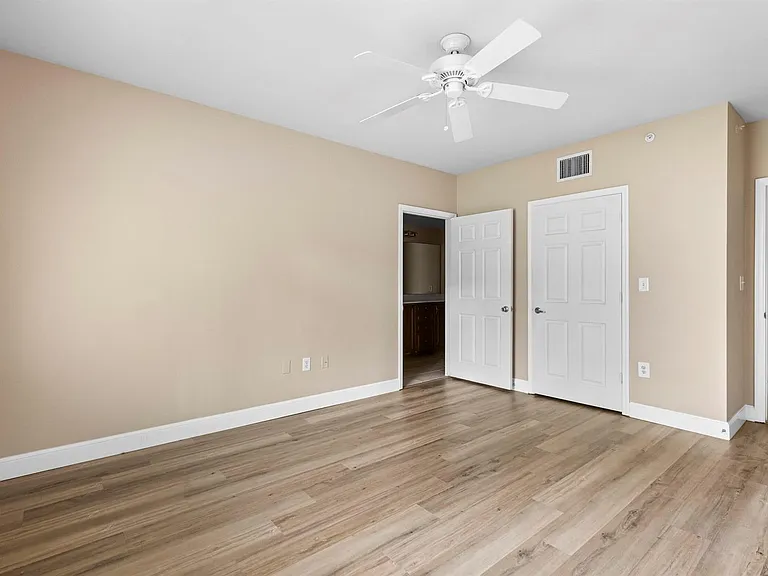 6450 Emerald Dunes Dr #103 — Photo 22