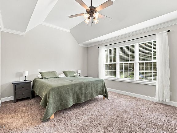4th image of 200 Carnegie Ct