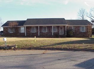 16 Benjamin Ct, Spartanburg, SC 29301
