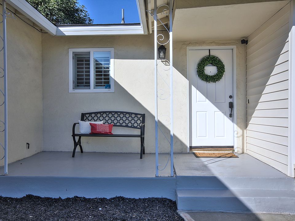 1st image of 33878 Washington Ave
