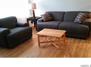 3 Apricot Ln, Liverpool, NY 13090