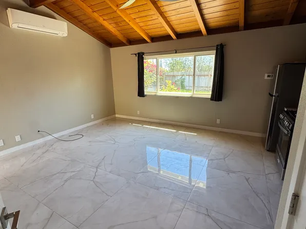 4664 Mount Frissell Dr #2, San Diego, CA 92117