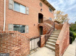 50 Woodside Rd APT 3, Ardmore, PA 19003