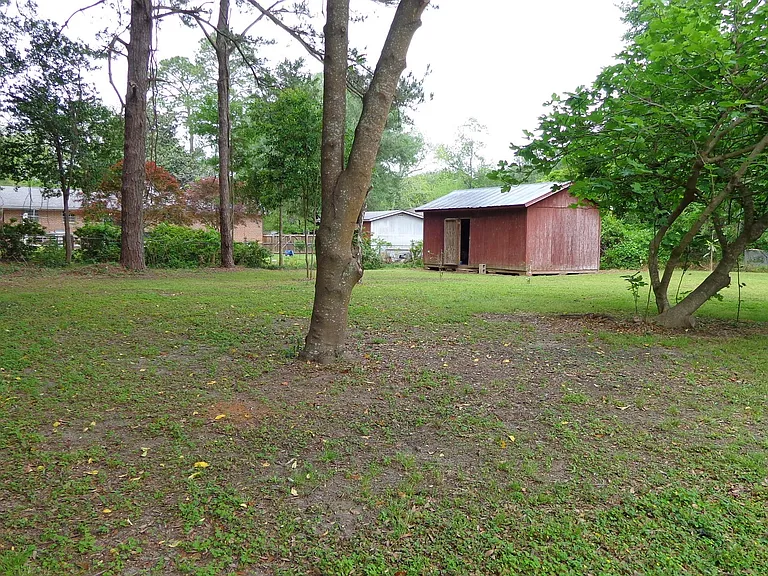 1510 Meeks Rd — Photo 52