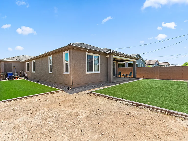 17770 W Running Deer Trl — Photo 32