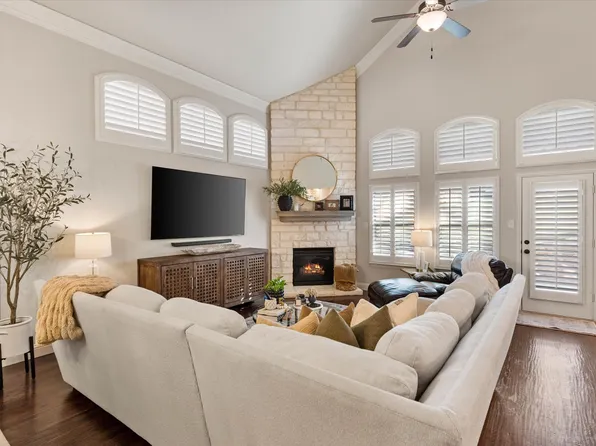8112 Odell St, North Richland Hills, TX 76182