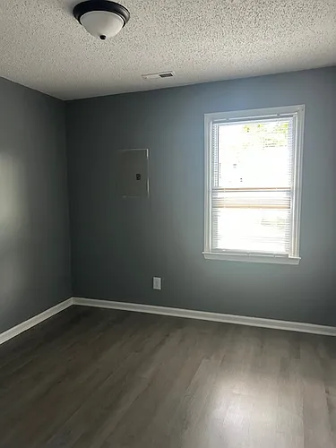 1640 James St Photo 1