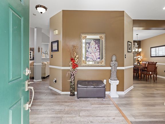 2nd image of 43040 Tavernsprings Ct