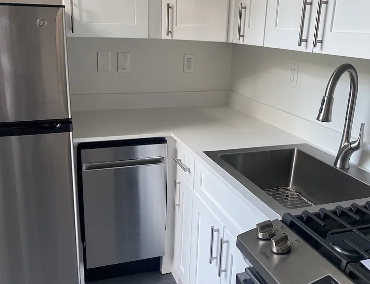 490 2nd Ave #2B — Photo 3