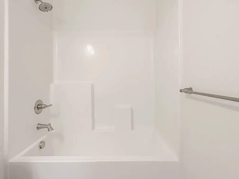 718 Tigerlily St — Photo 17