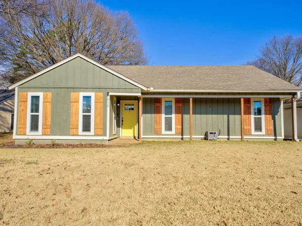 7010 Cherry Blossom Dr, Bartlett, TN 38133