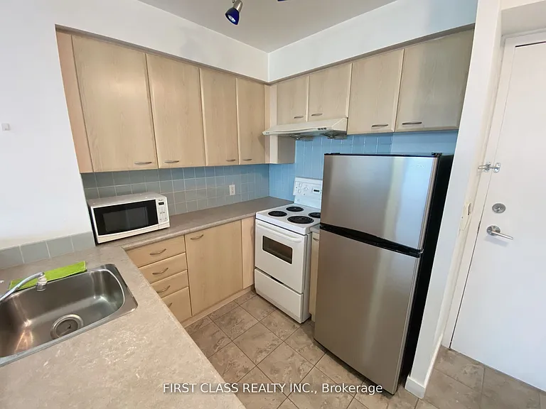 36 Lee Centre Dr #3006 — Photo 6