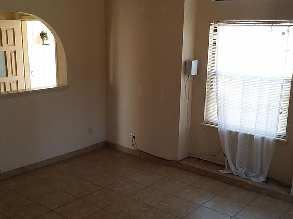 4th image of 1513 Phil Gibbs Dr